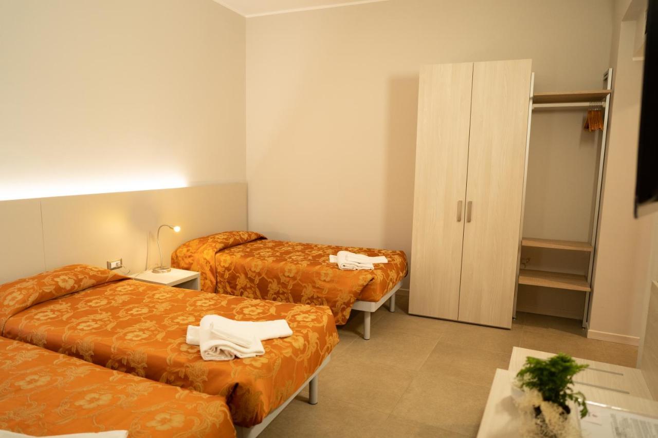 Hotel Europa Dossobuono Exteriör bild